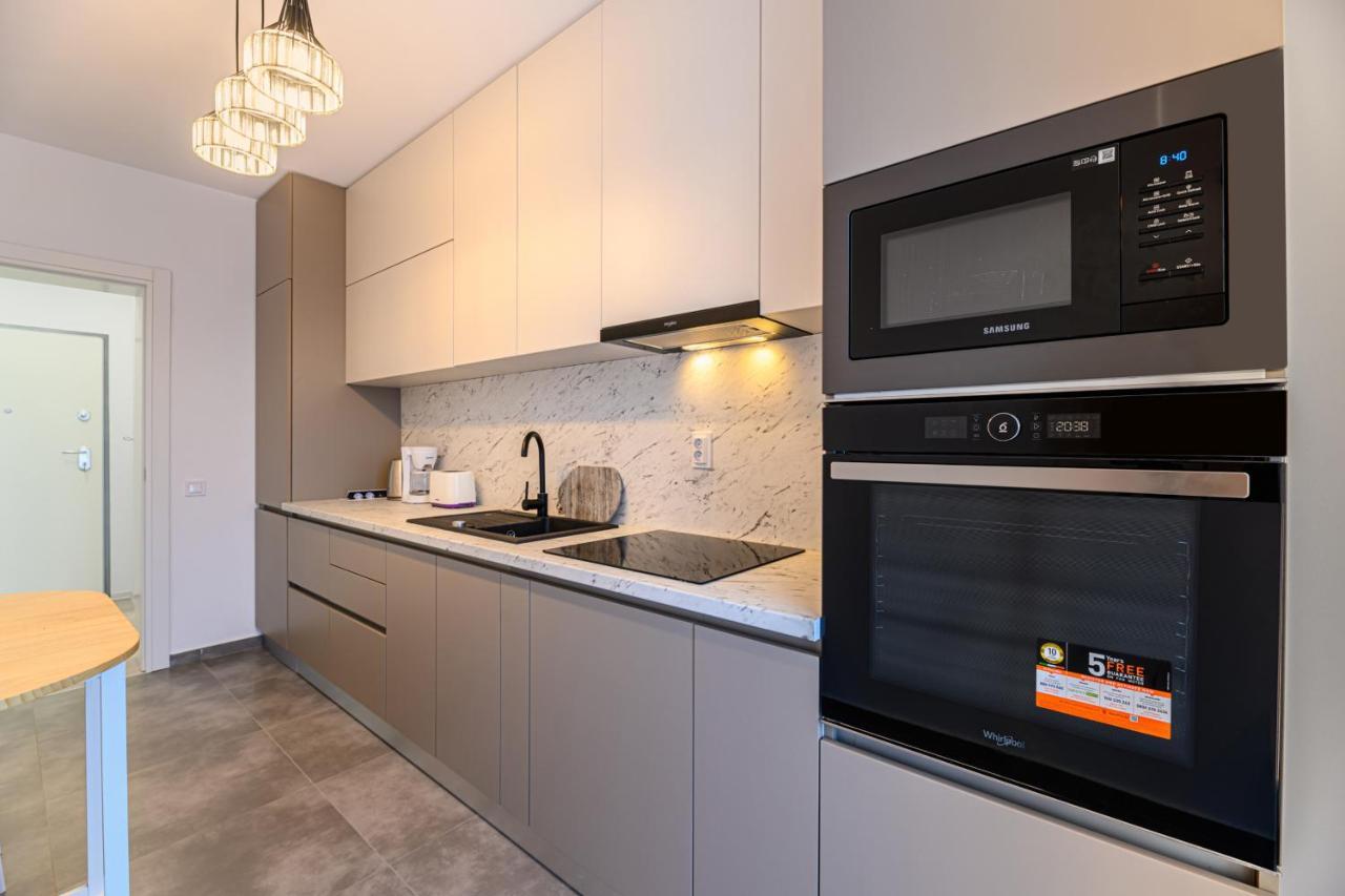 Rentforcomfort Dynamic Apartment Brasov Exterior photo