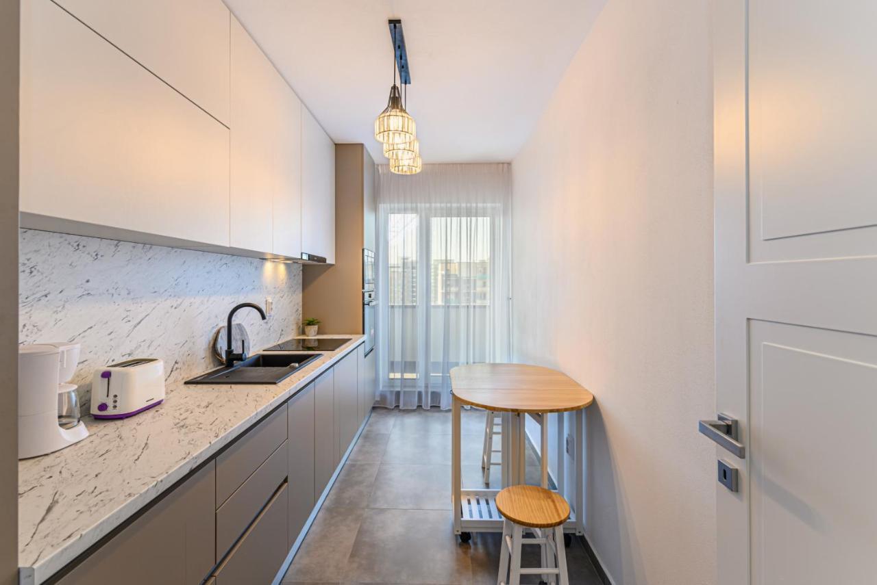 Rentforcomfort Dynamic Apartment Brasov Exterior photo